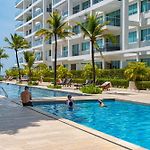 Morros 3 - Beachfront Apartment