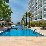Morros 3 - Beachfront Apartment