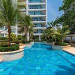 Morros 3 - Beachfront Apartment